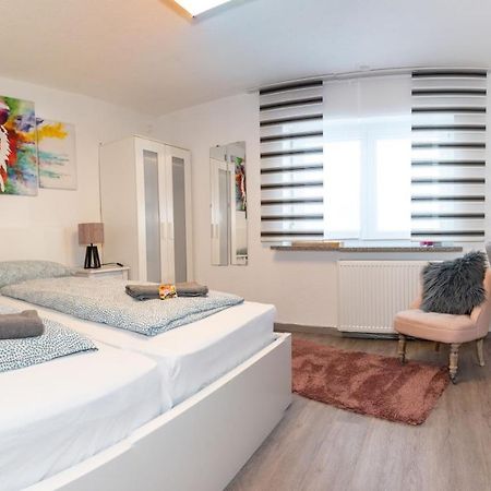 #3 Bequemes Zimmer Mit Pool Und Garten Memmingen Bagian luar foto