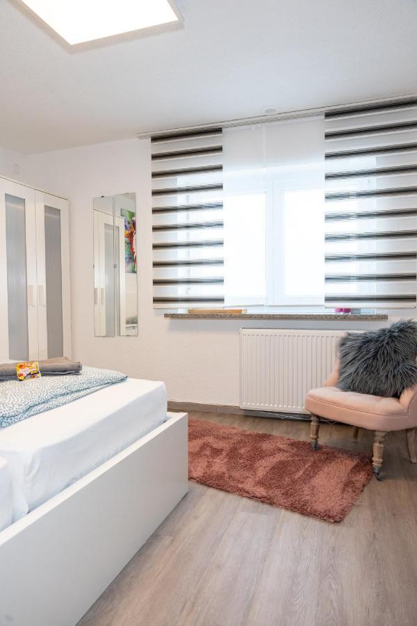 #3 Bequemes Zimmer Mit Pool Und Garten Memmingen Bagian luar foto