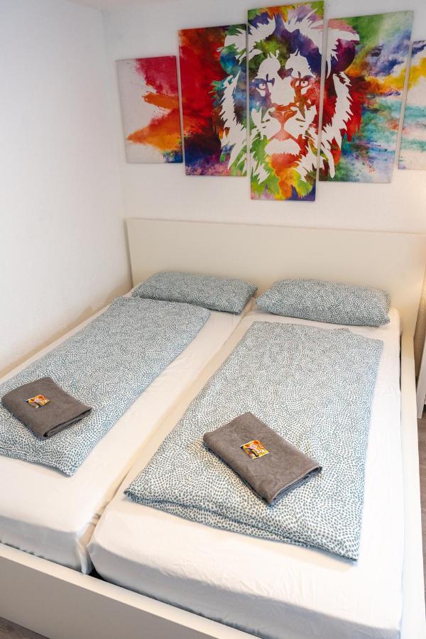 #3 Bequemes Zimmer Mit Pool Und Garten Memmingen Bagian luar foto
