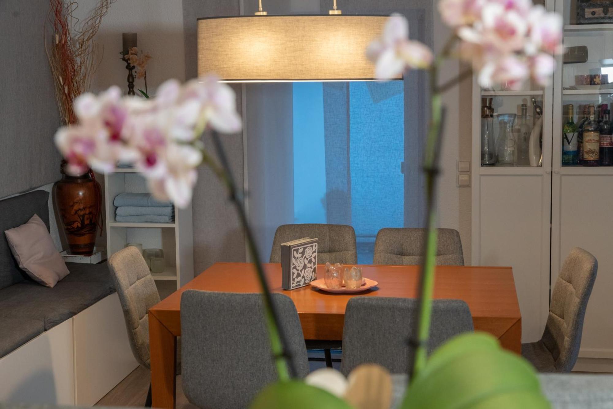#3 Bequemes Zimmer Mit Pool Und Garten Memmingen Bagian luar foto
