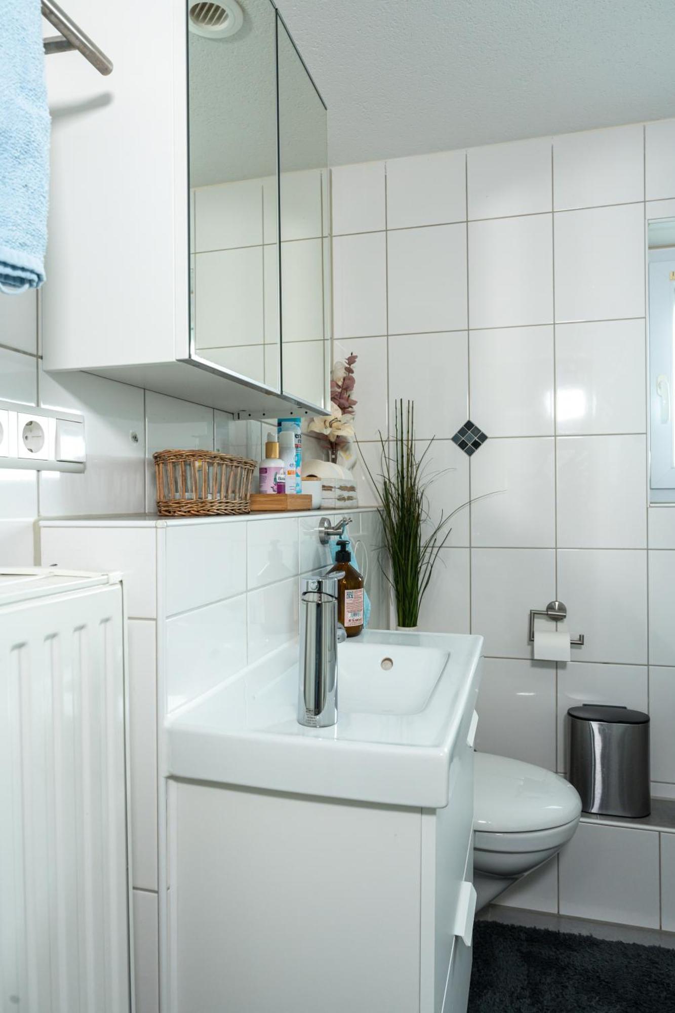 #3 Bequemes Zimmer Mit Pool Und Garten Memmingen Bagian luar foto